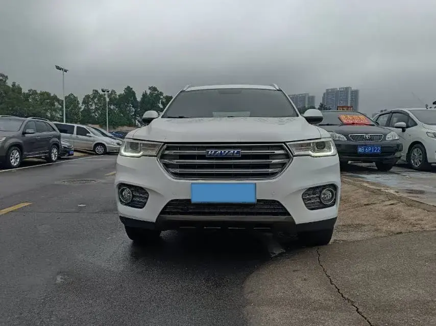 2017 HAVAL H6 thumbnail 2