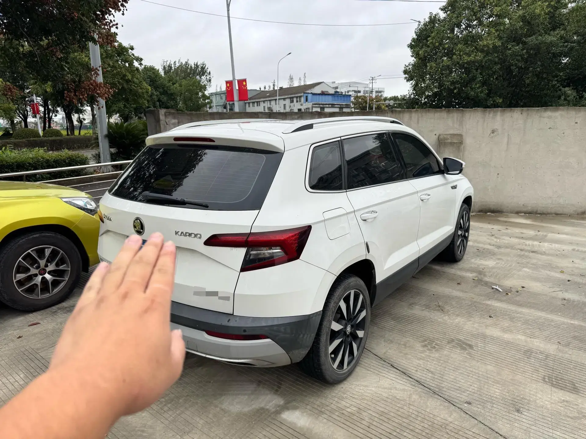 2018 SKODA KAROQ thumbnail 2