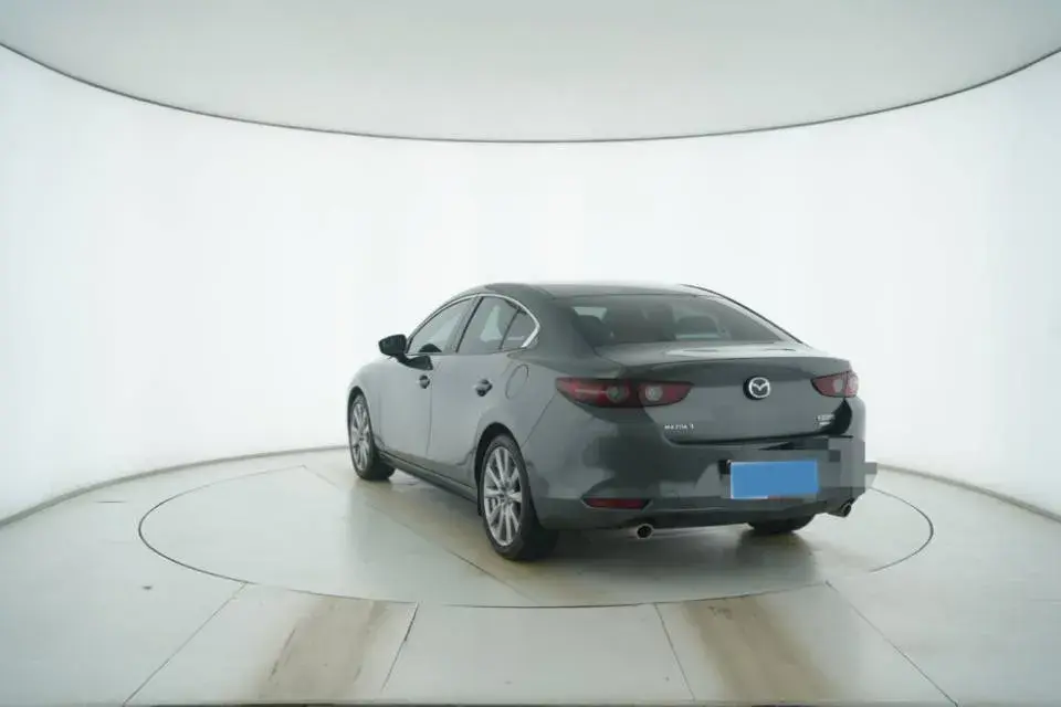 2021 MAZDA 3 thumbnail 4