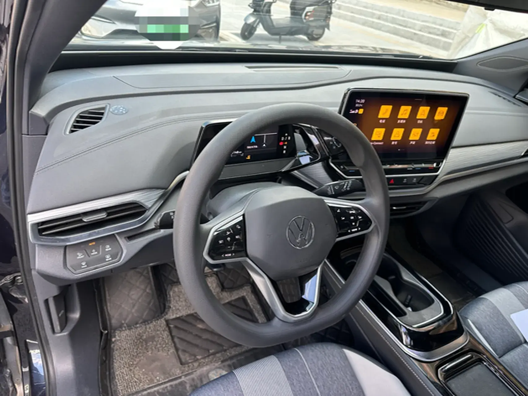 2022 VOLKSWAGEN ID.4 thumbnail 4