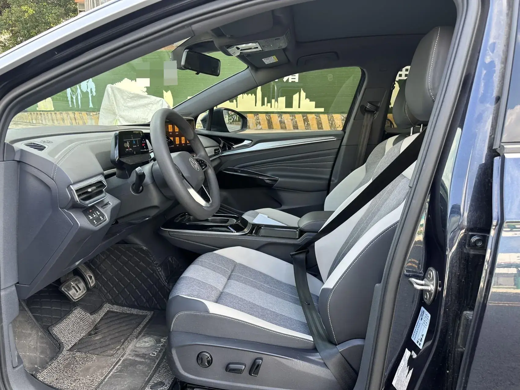 2022 VOLKSWAGEN ID.4 thumbnail 2