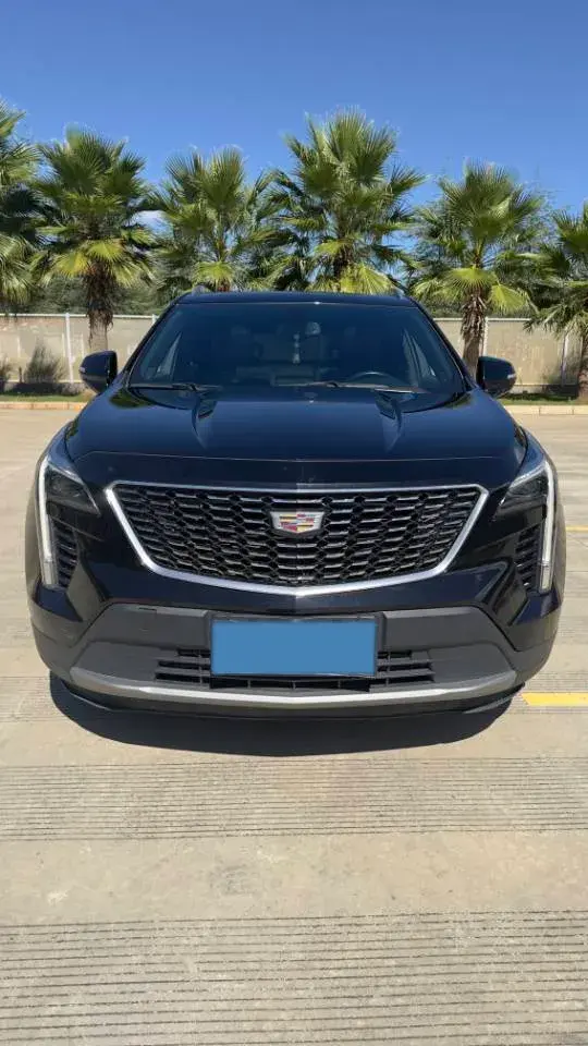 2021 CADILLAC XT4 thumbnail 2