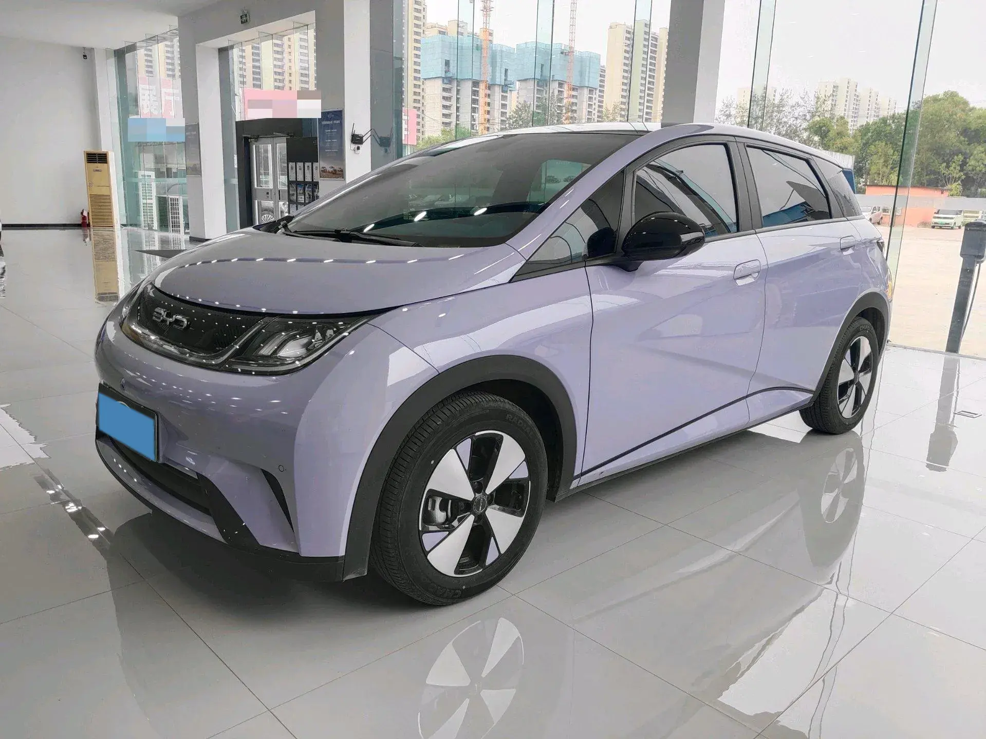 2023 BYD DOLPHIN view 1