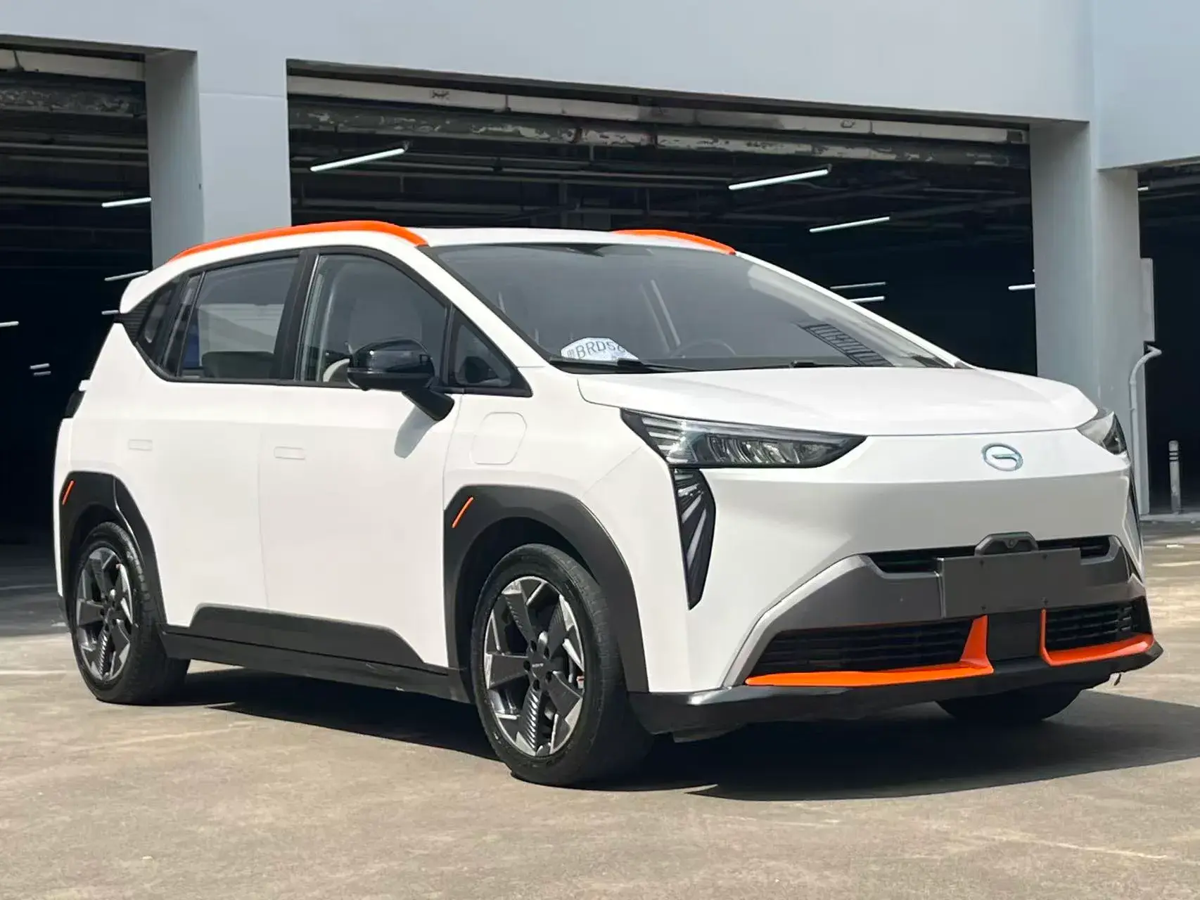 2021 AION Y thumbnail 3