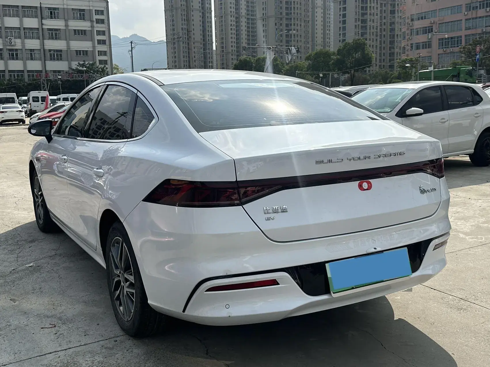 2023 BYD QIN thumbnail 4