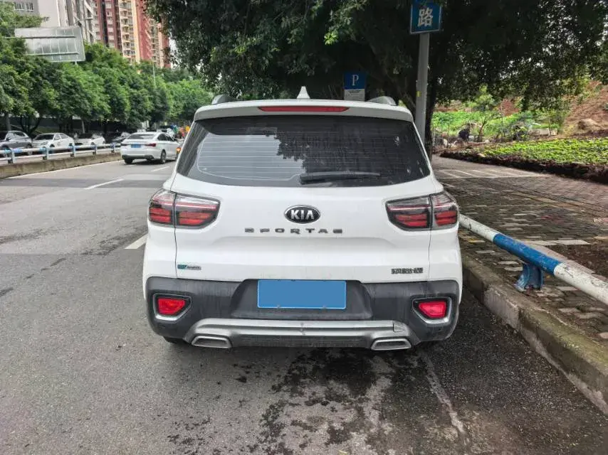 2018 KIA SPORTAGE thumbnail 4