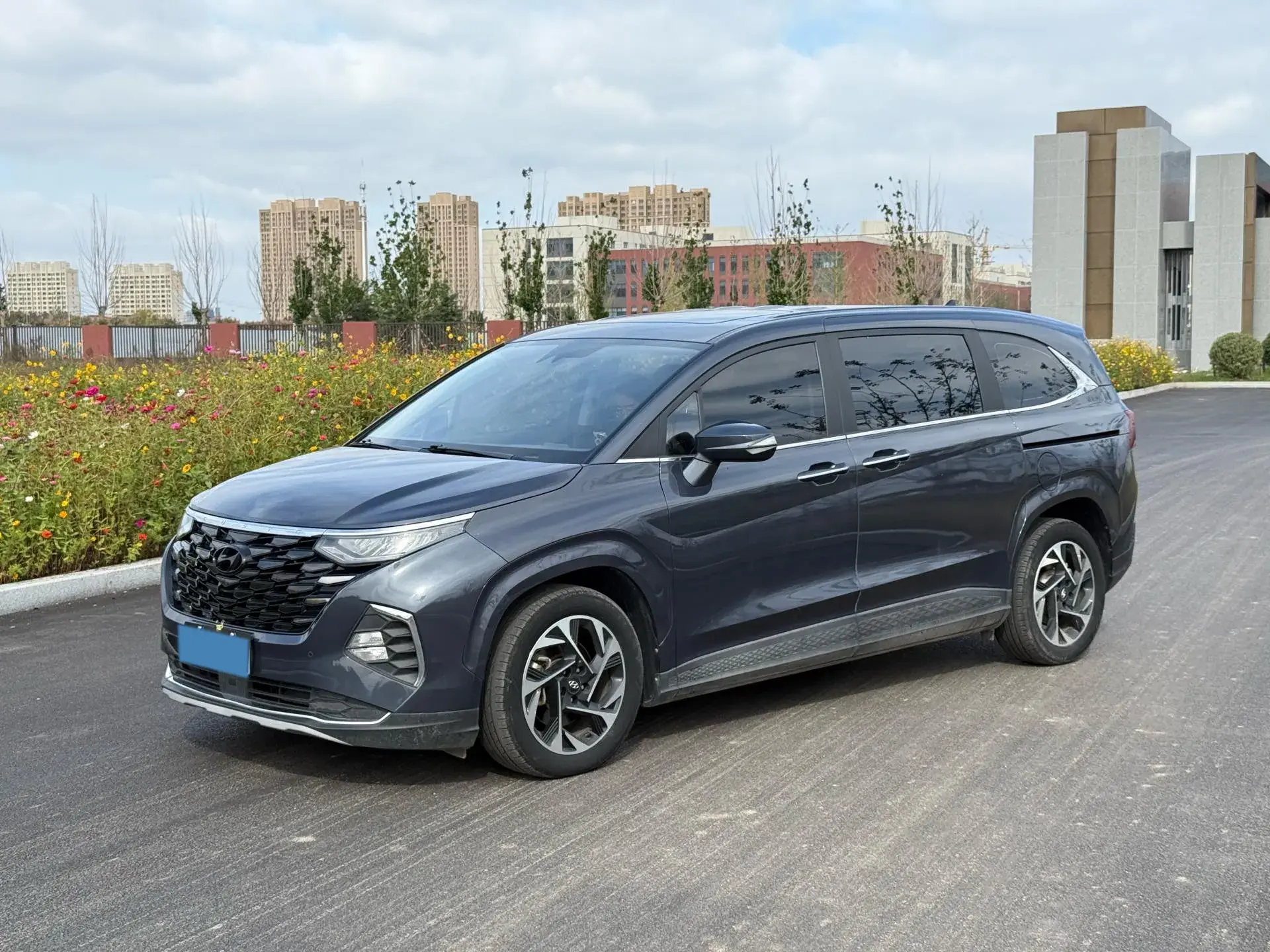 2021 HYUNDAI CUSTO view 1