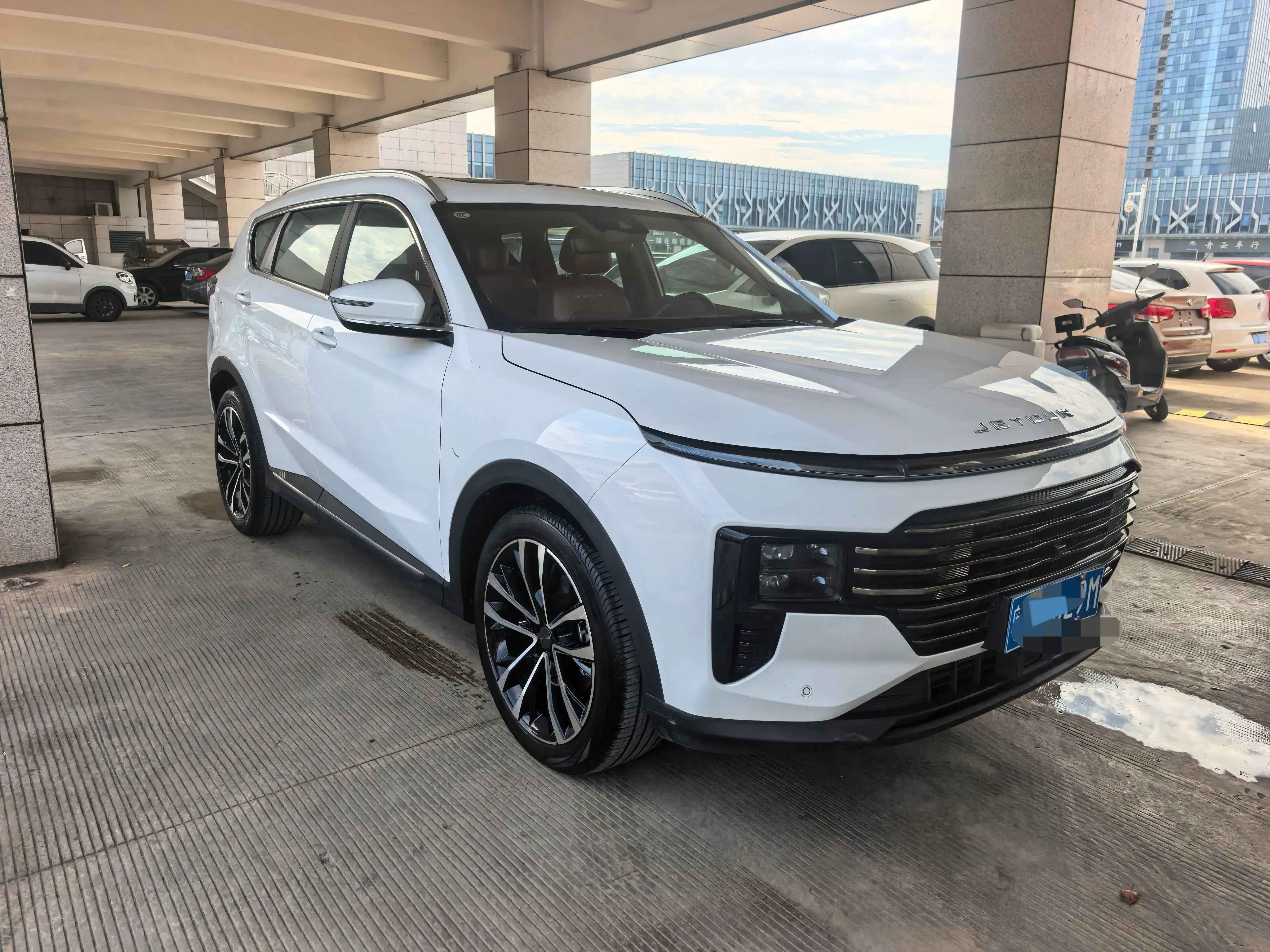 2025 JETOUR X70 thumbnail 3