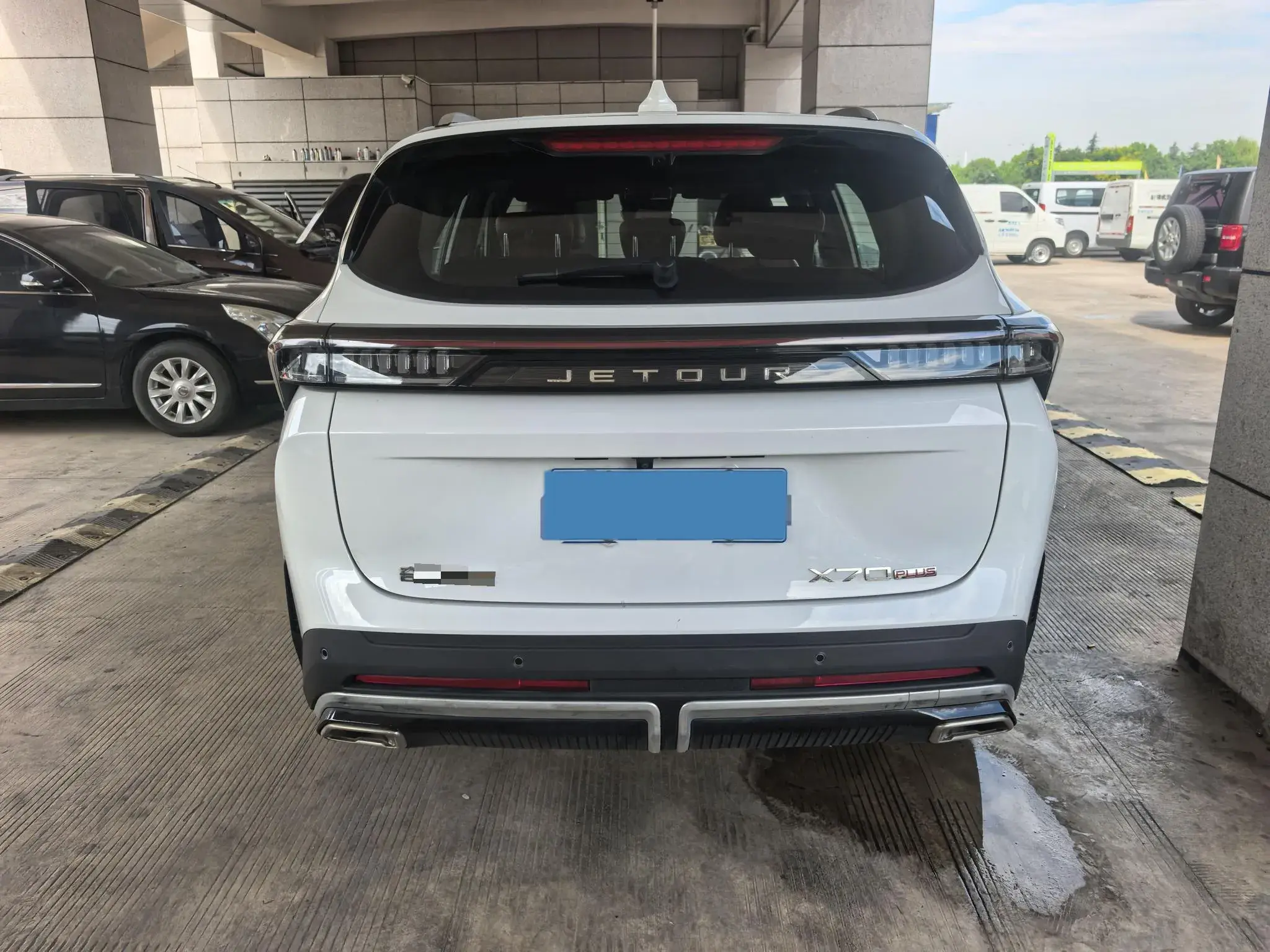 2025 JETOUR X70 thumbnail 4