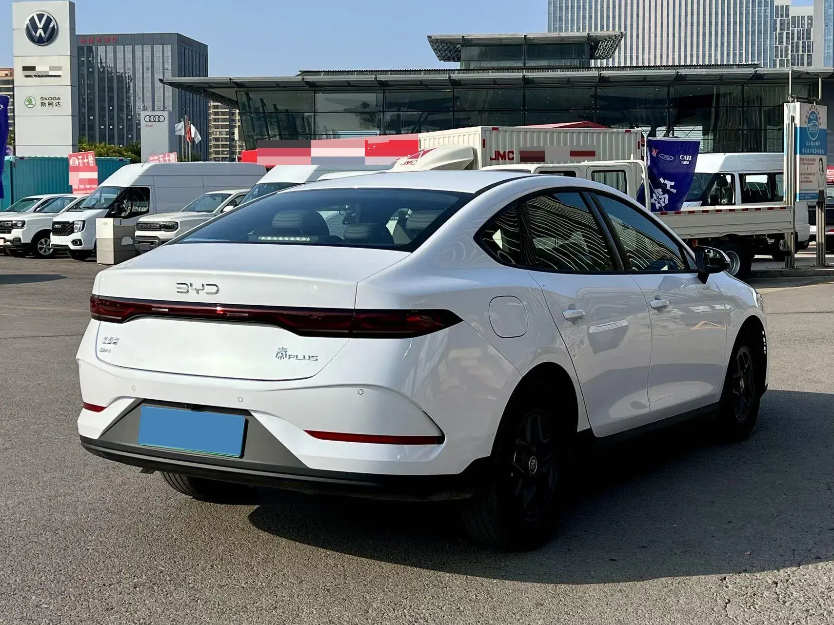 2025 BYD QIN thumbnail 4