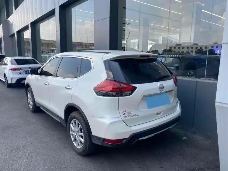 2023 NISSAN X-TRAIL thumbnail 4