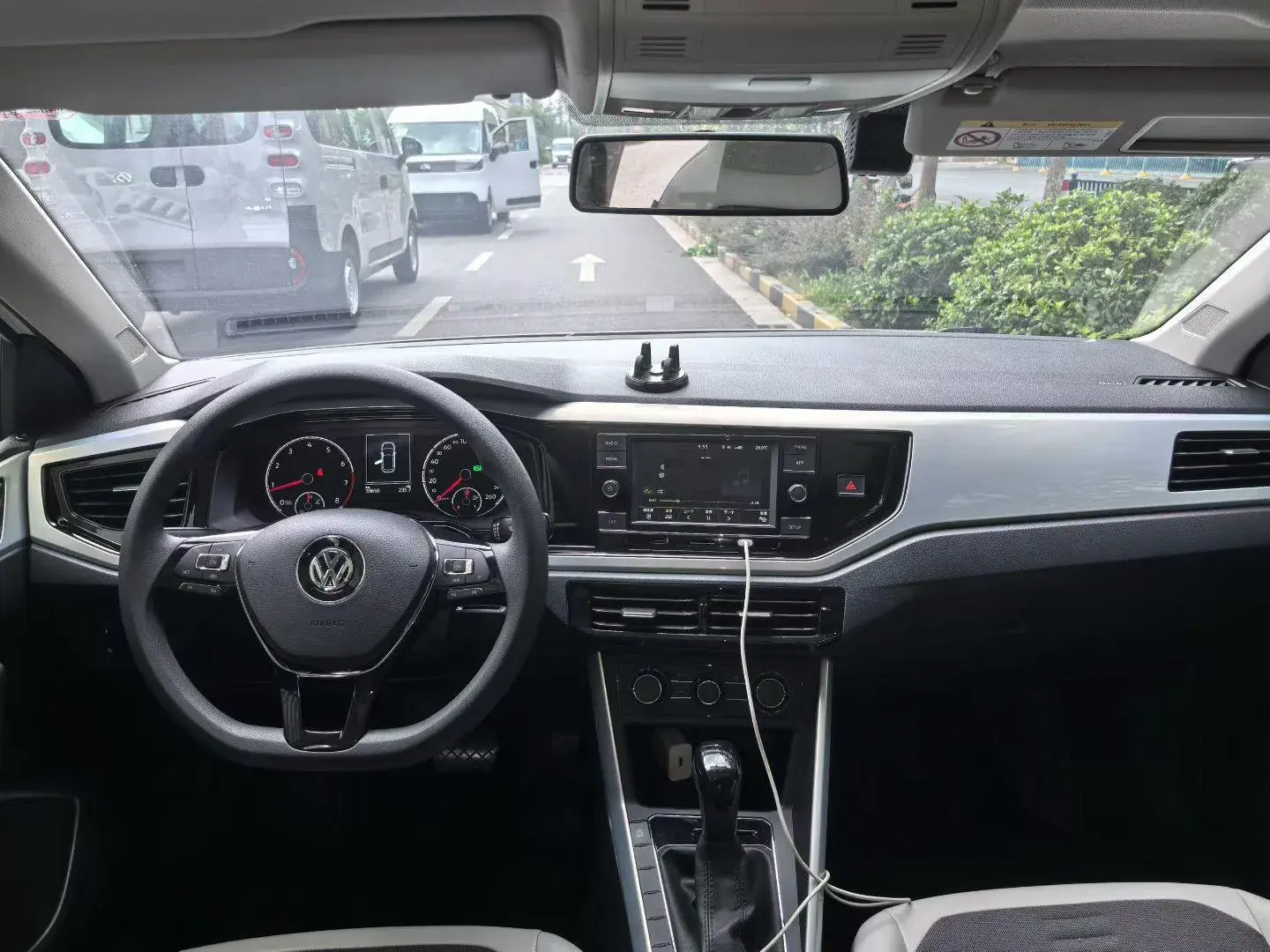 2019 VOLKSWAGEN POLO thumbnail 2