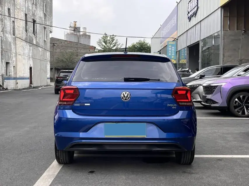 2019 VOLKSWAGEN POLO thumbnail 4