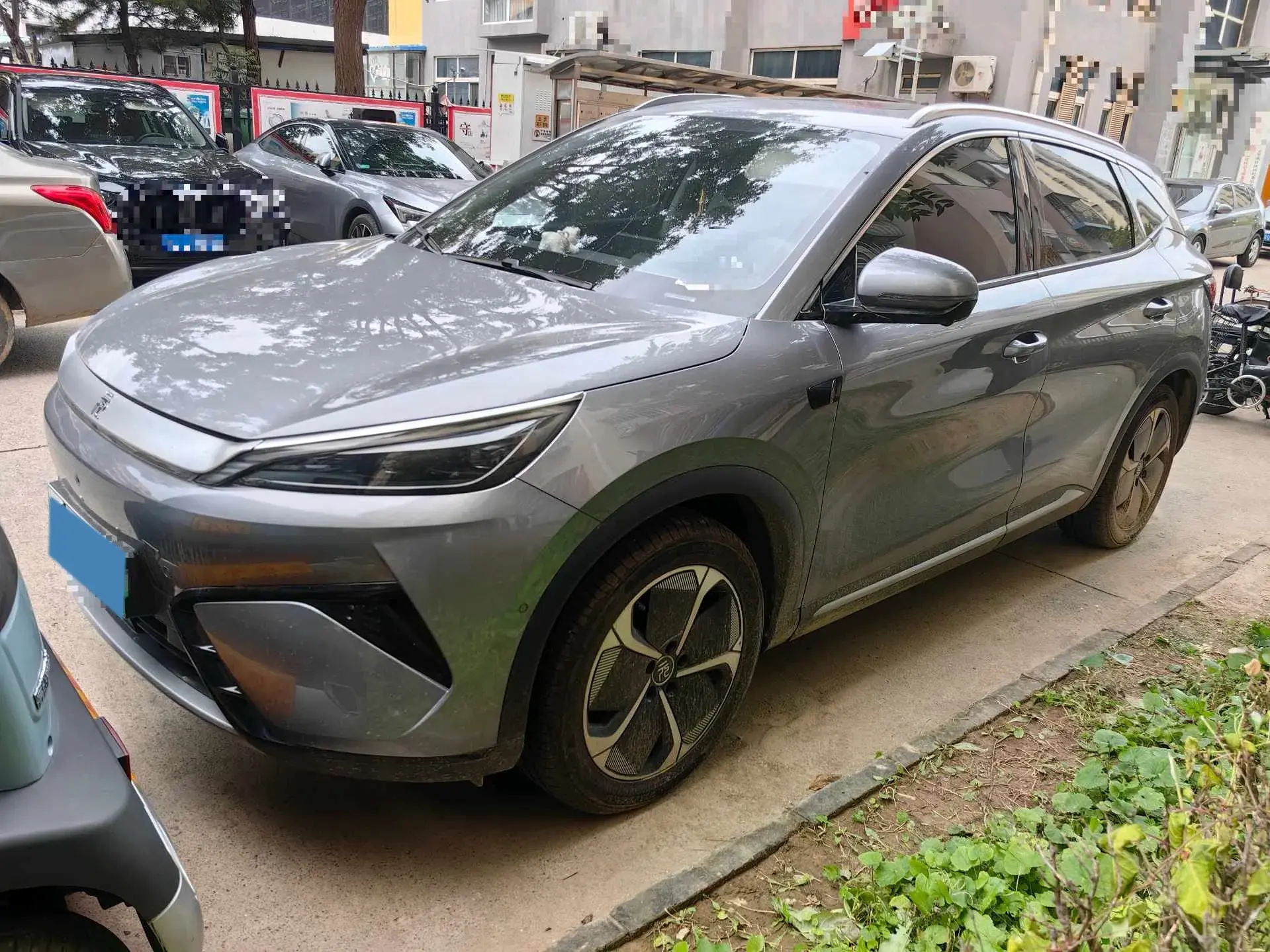 2025 BYD YUAN view 1
