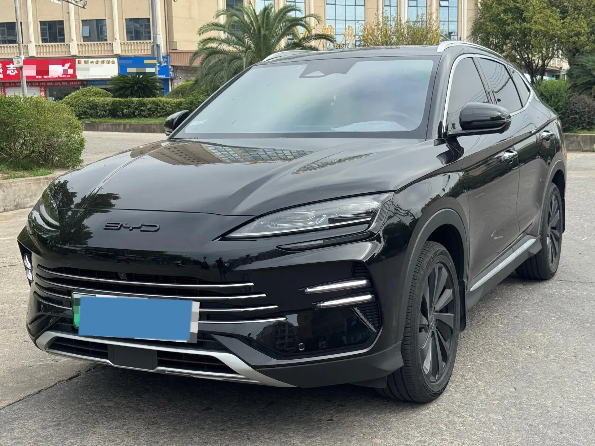 2024 BYD SONG view 1