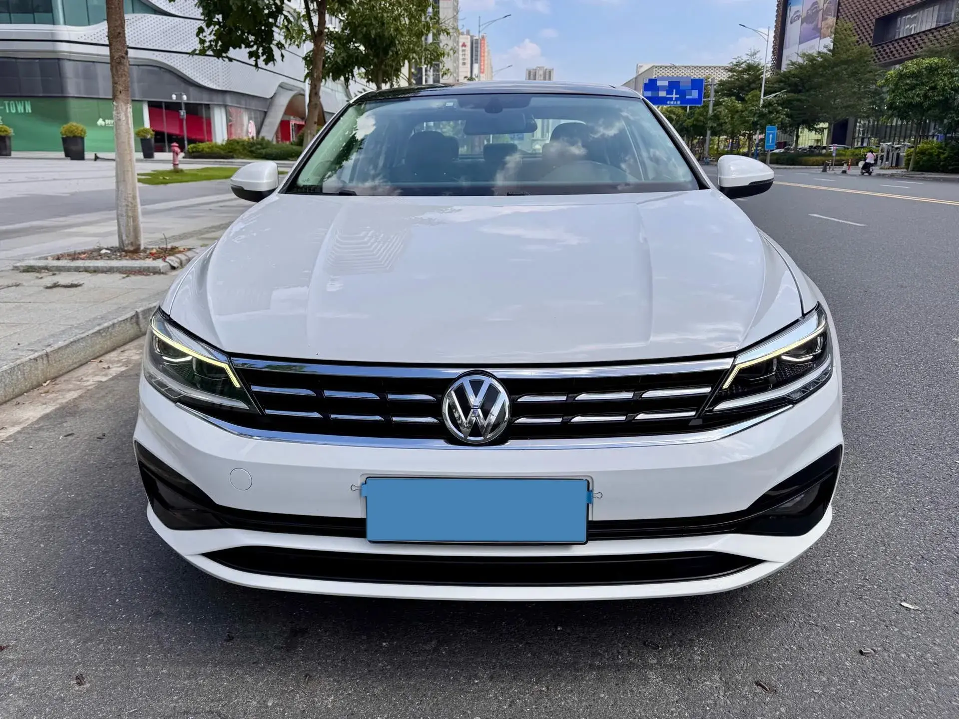 2021 VOLKSWAGEN LAMANDO thumbnail 2