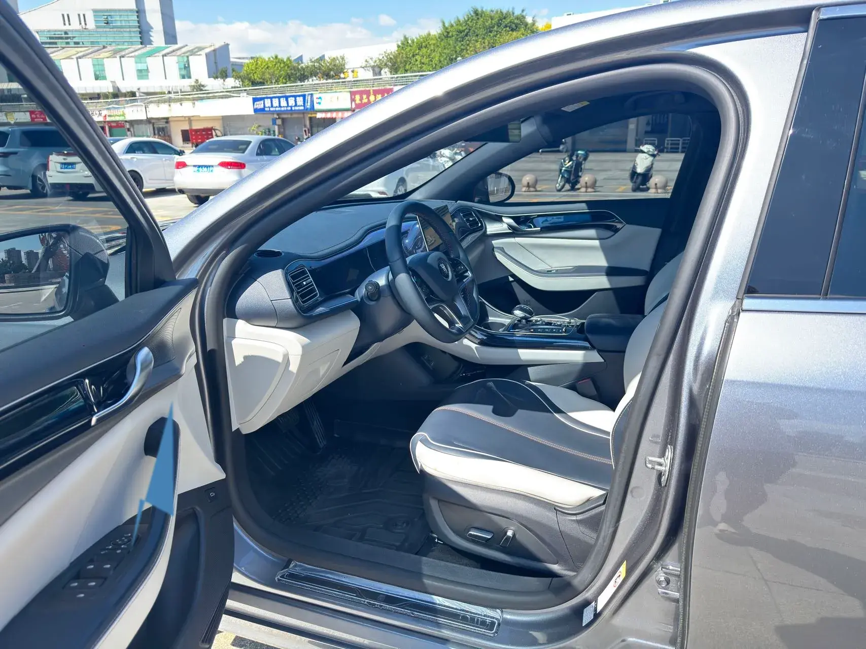 2021 BYD QIN thumbnail 4