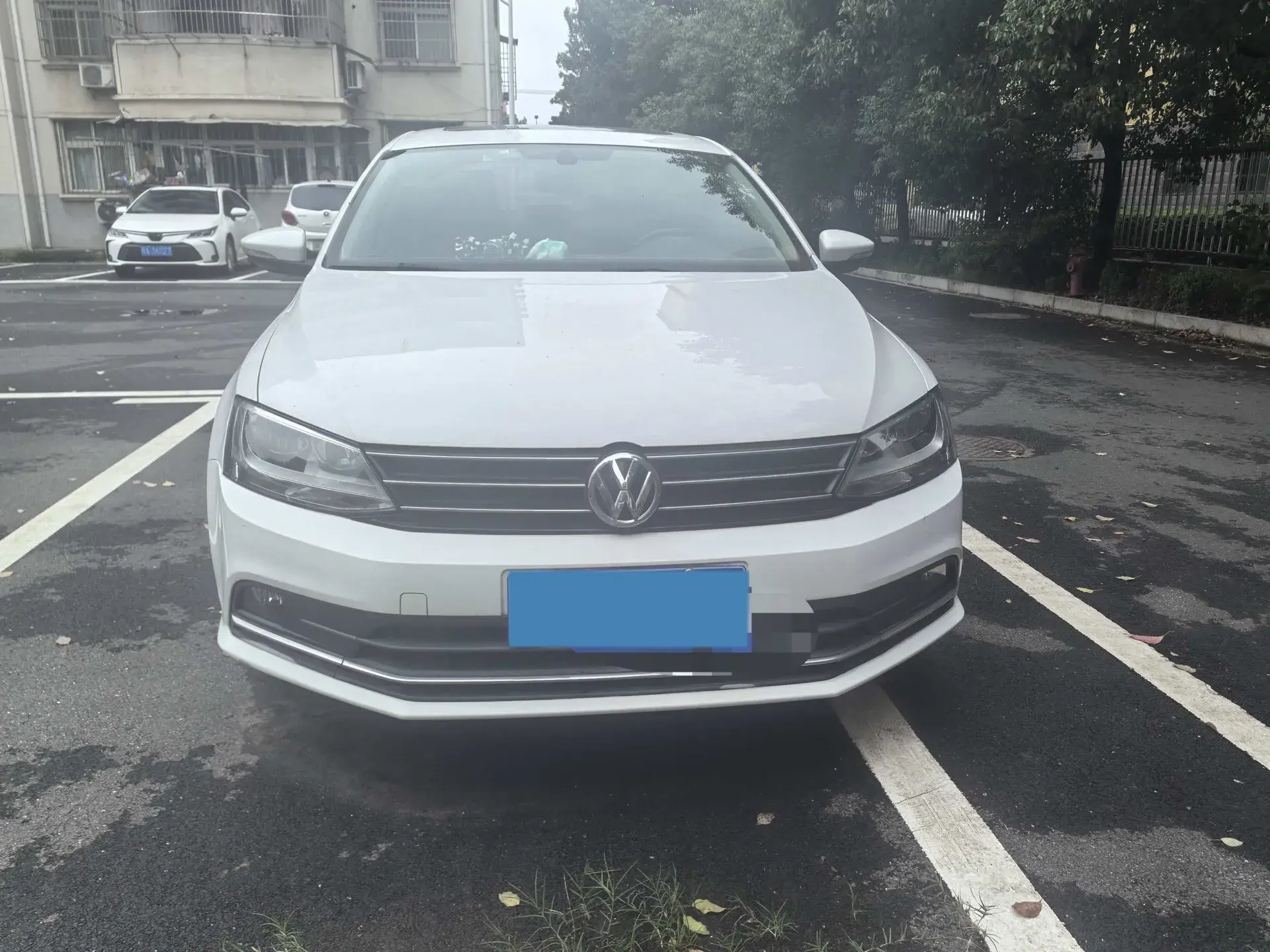 2018 VOLKSWAGEN SAGITAR thumbnail 2