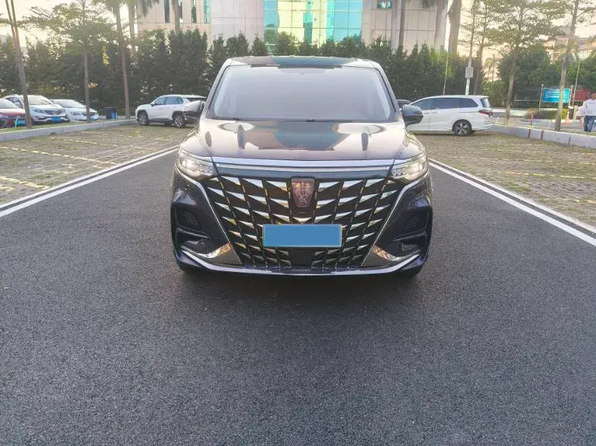 2022 ROEWE IMAX8 thumbnail 2