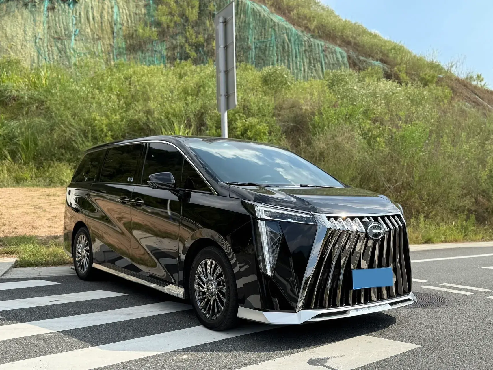 2023 GAC TRUMPCHI thumbnail 3