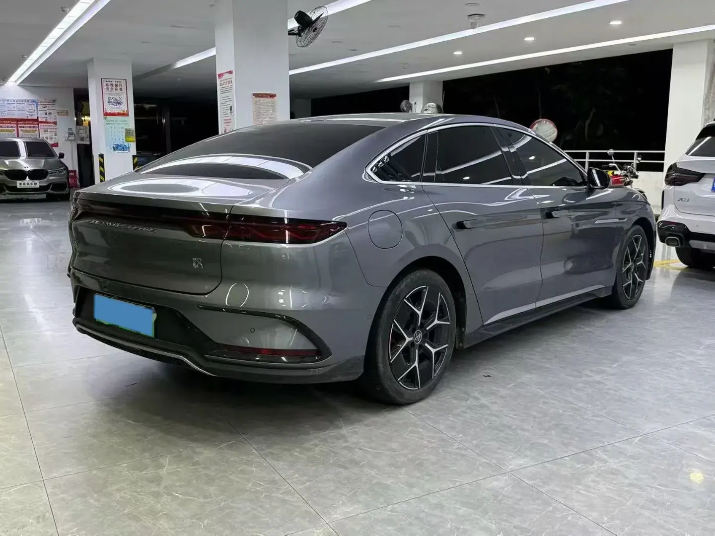 2023 BYD HAN thumbnail 4