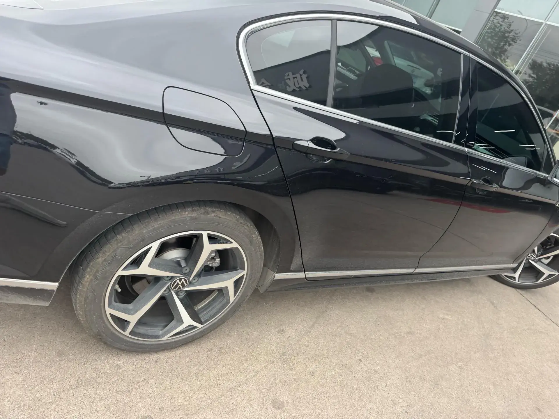 2023 VOLKSWAGEN MAGOTAN thumbnail 4