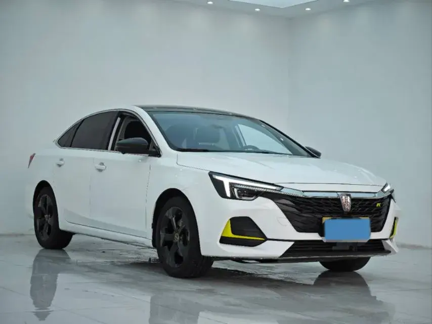 2020 ROEWE I6 thumbnail 3