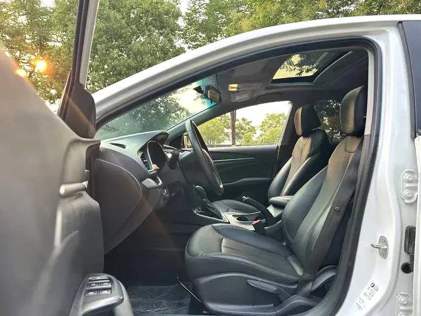 2021 BUICK EXCELLE thumbnail 4