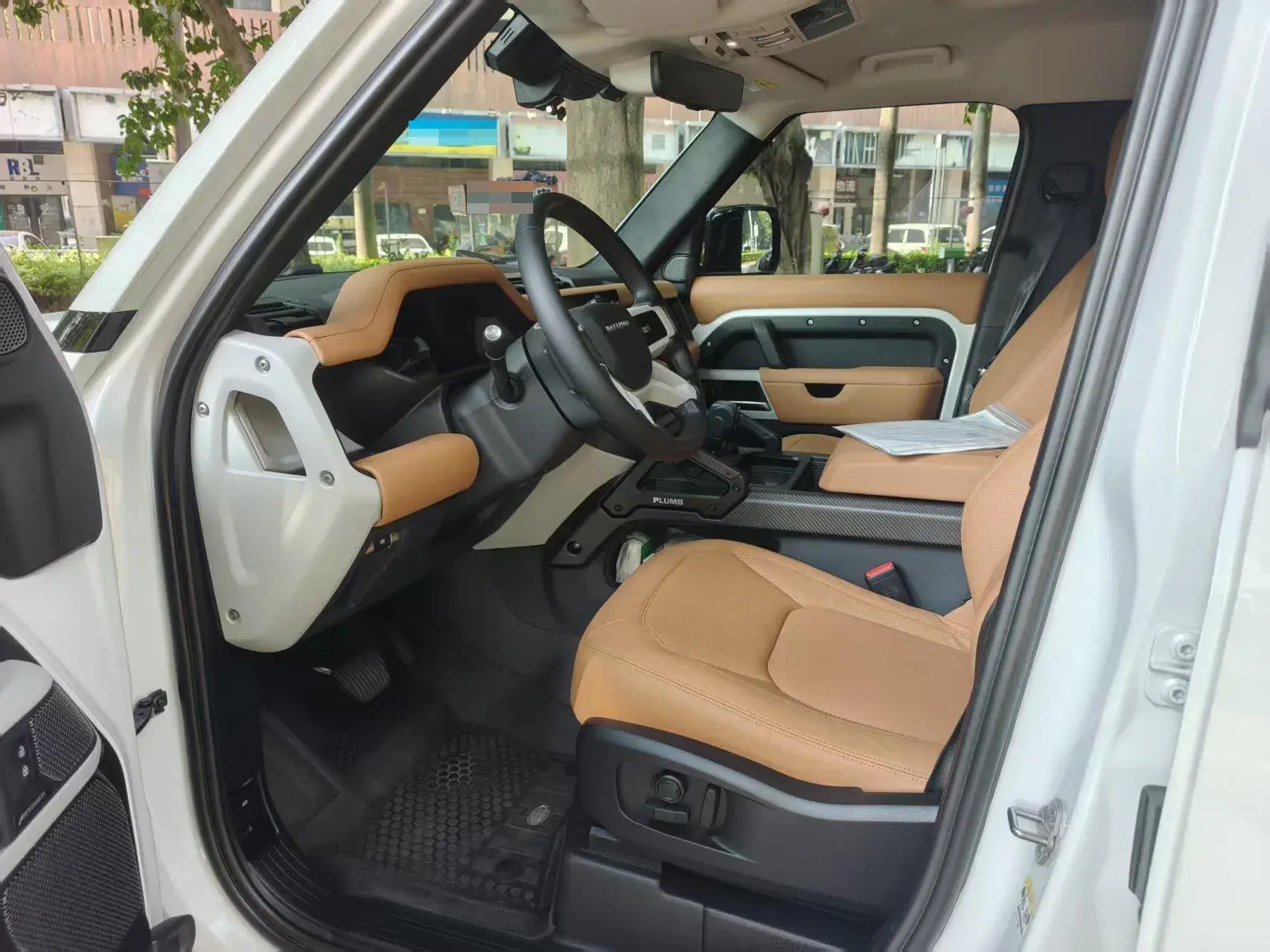 2024 LAND ROVER thumbnail 2