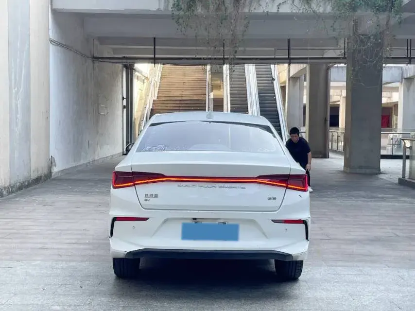 2021 BYD E3 thumbnail 3