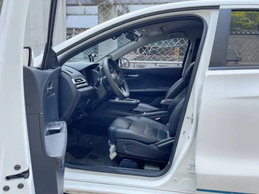 2021 BYD E3 thumbnail 4