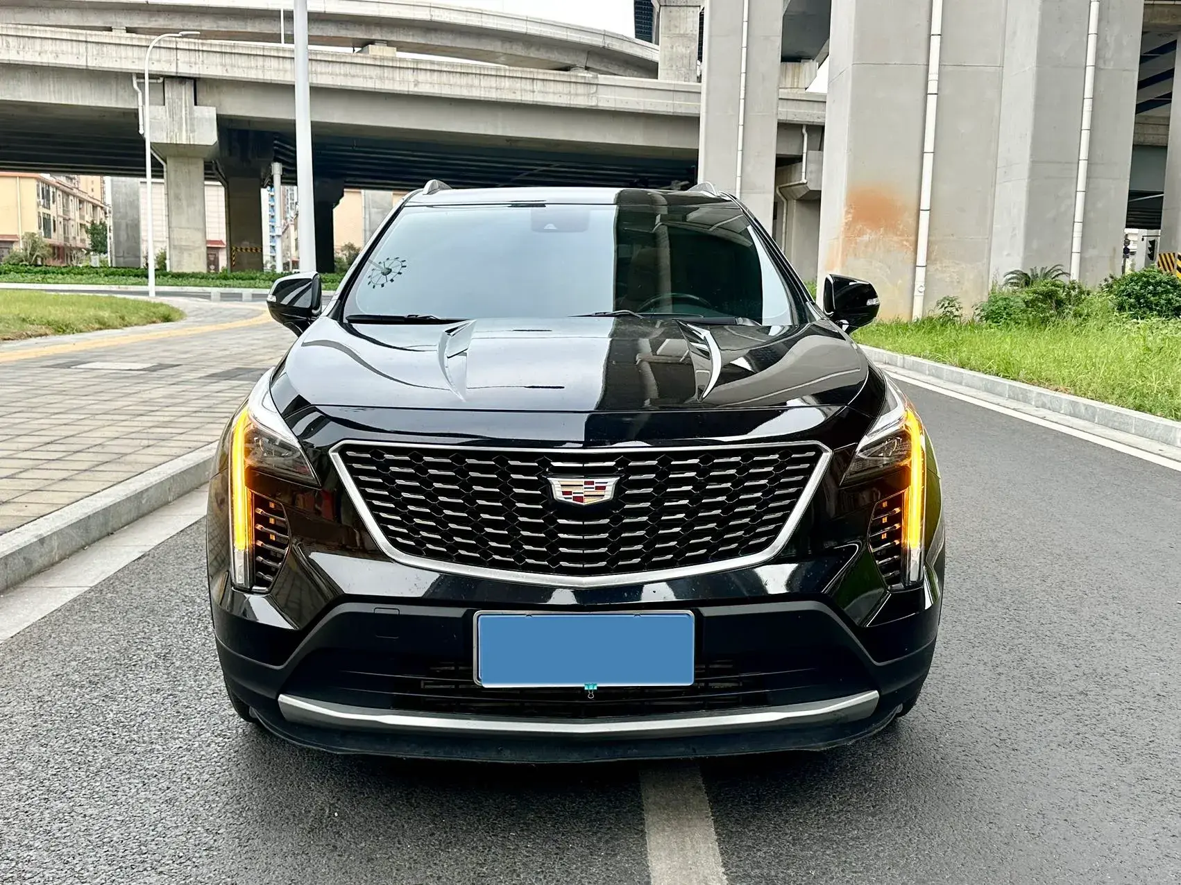 2022 CADILLAC XT4 thumbnail 2