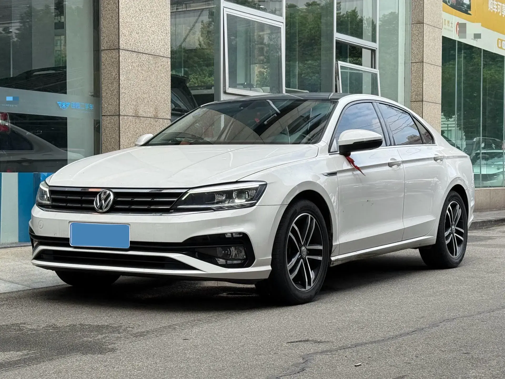 2019 VOLKSWAGEN LAMANDO view 1
