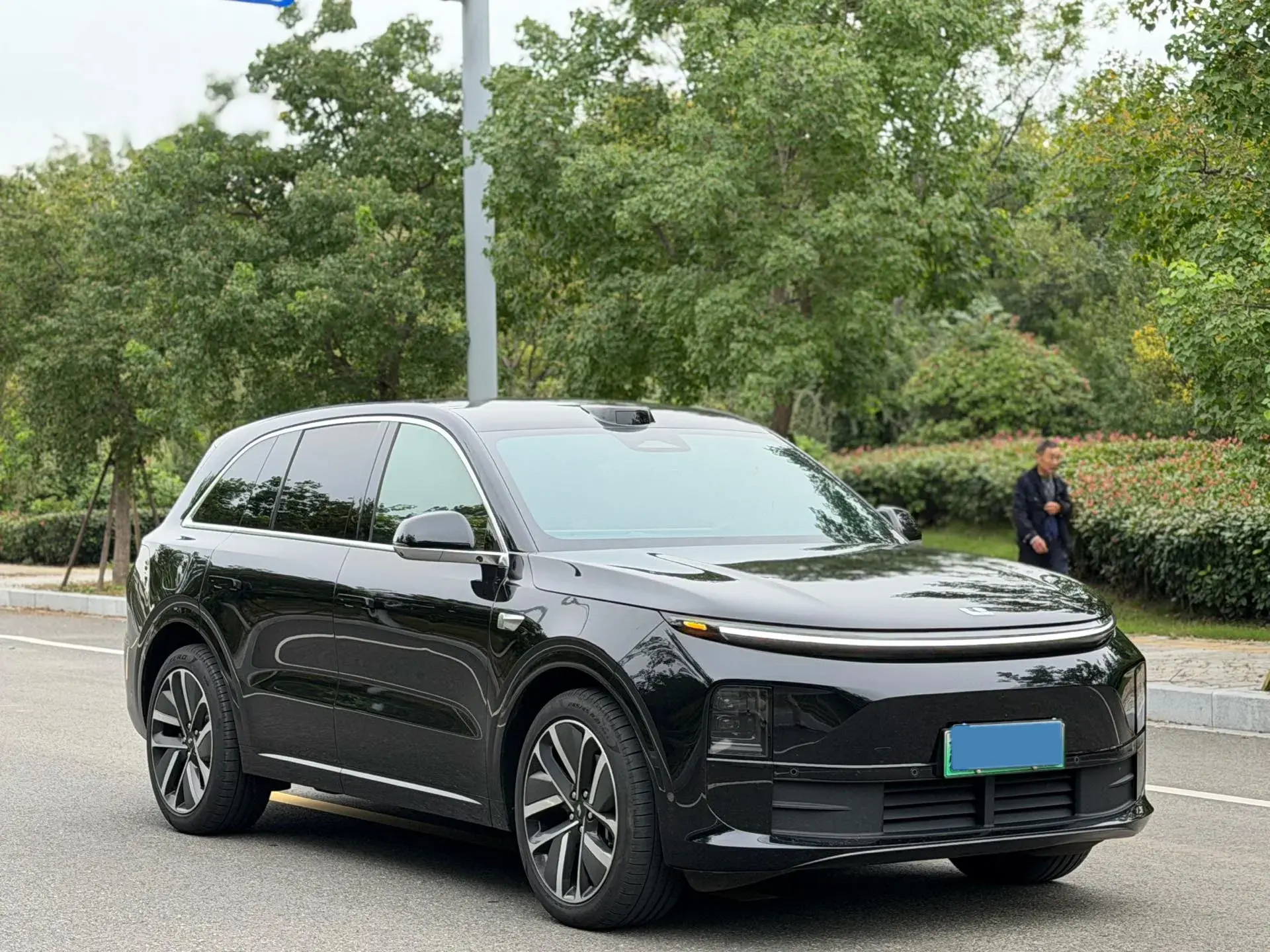 2024 LI L6 thumbnail 3