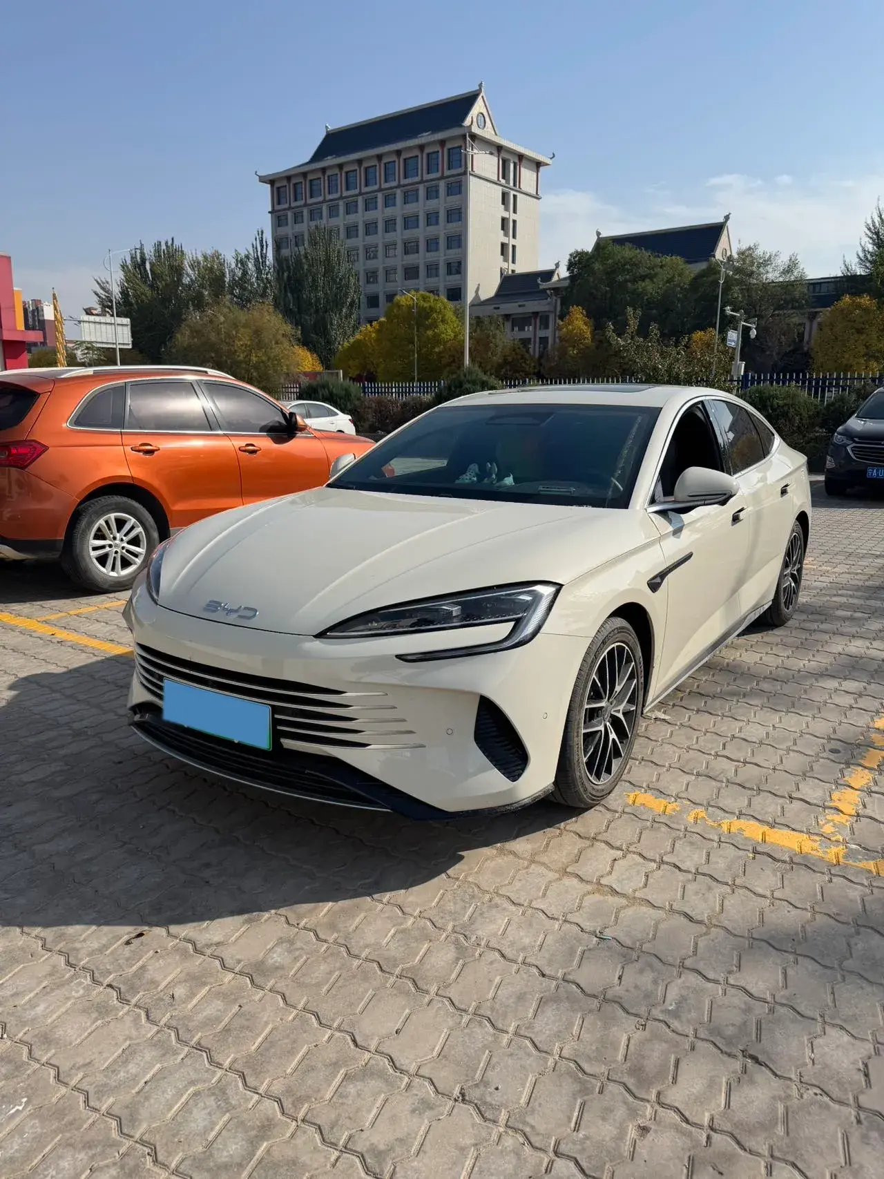 2025 BYD SEAL07 view 1