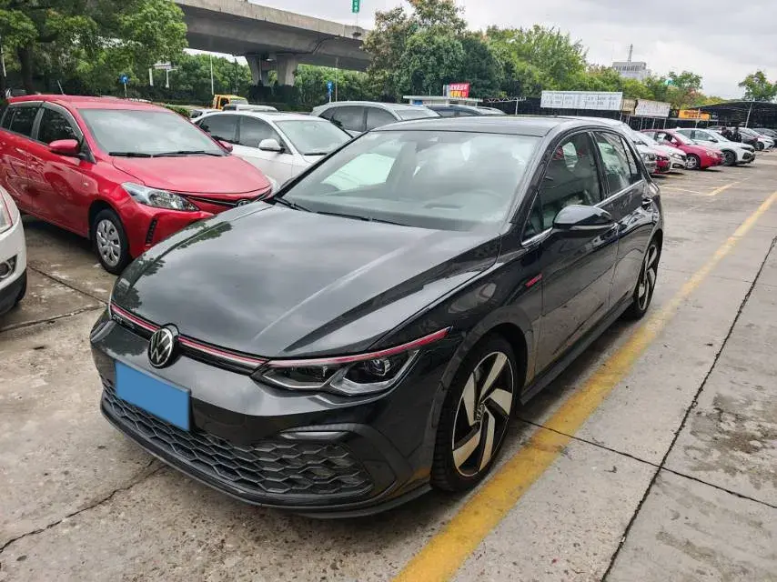 2021 VOLKSWAGEN GOLFGTI view 1