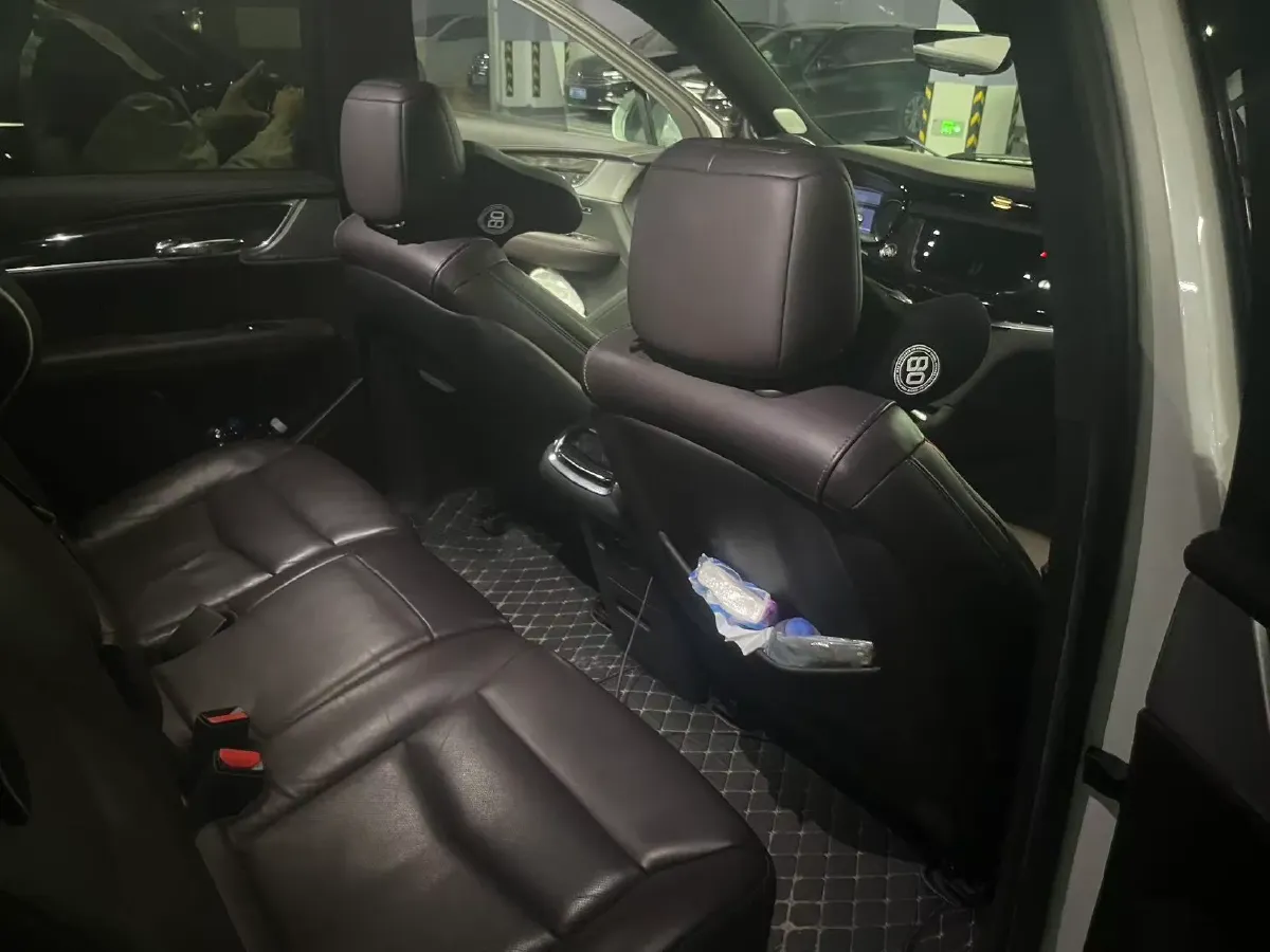 2021 Cadillac XT6 2.0T 237HP L4 9AT,autocango,china used car exporter,china ev exporter,chinese used car exporter,chinese used ev exporter