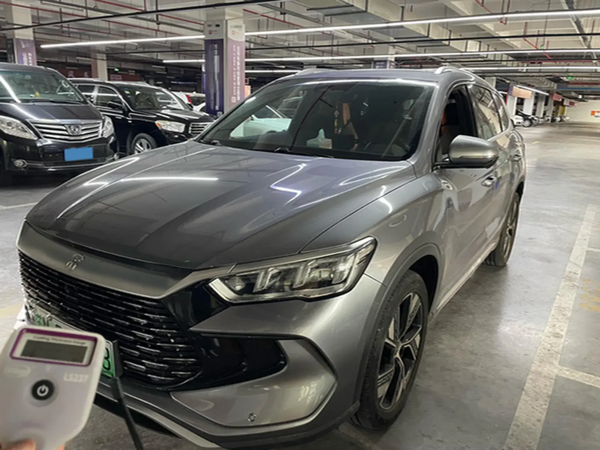 2023 BYD SONG view 1