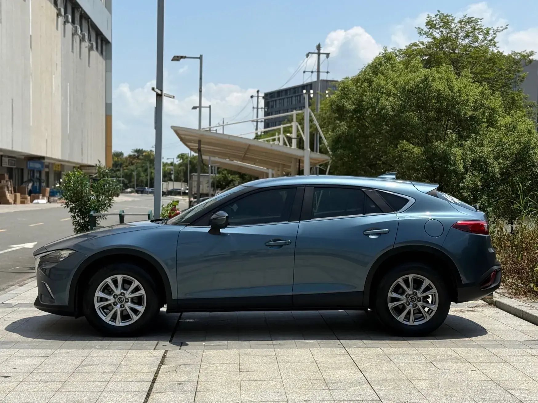2018 MAZDA CX-4 thumbnail 3