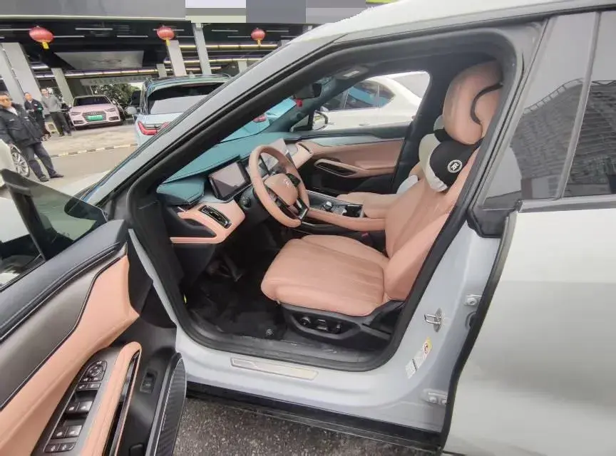 2024 BYD SONGL thumbnail 3