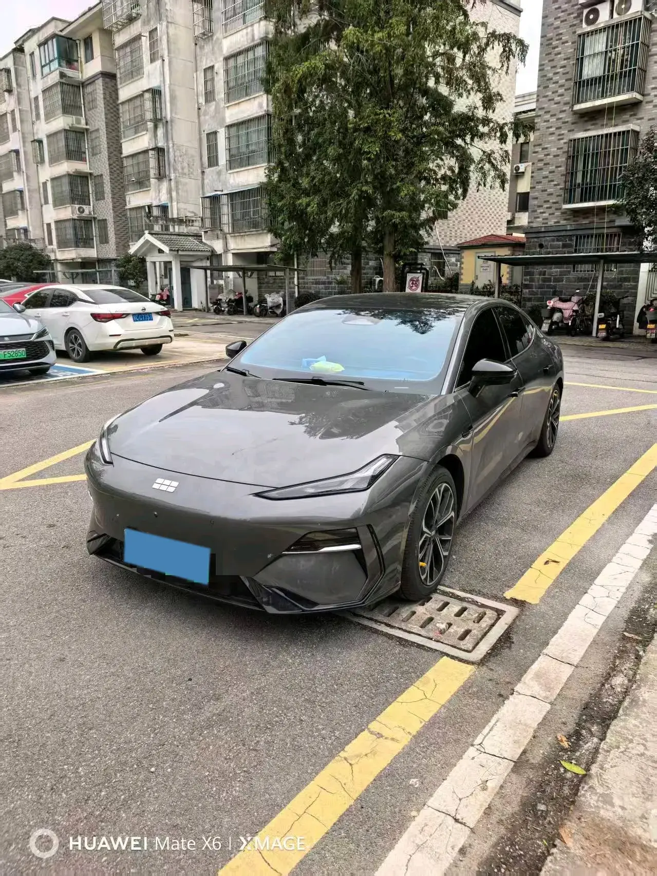 2025 GEELY GALAXY view 1