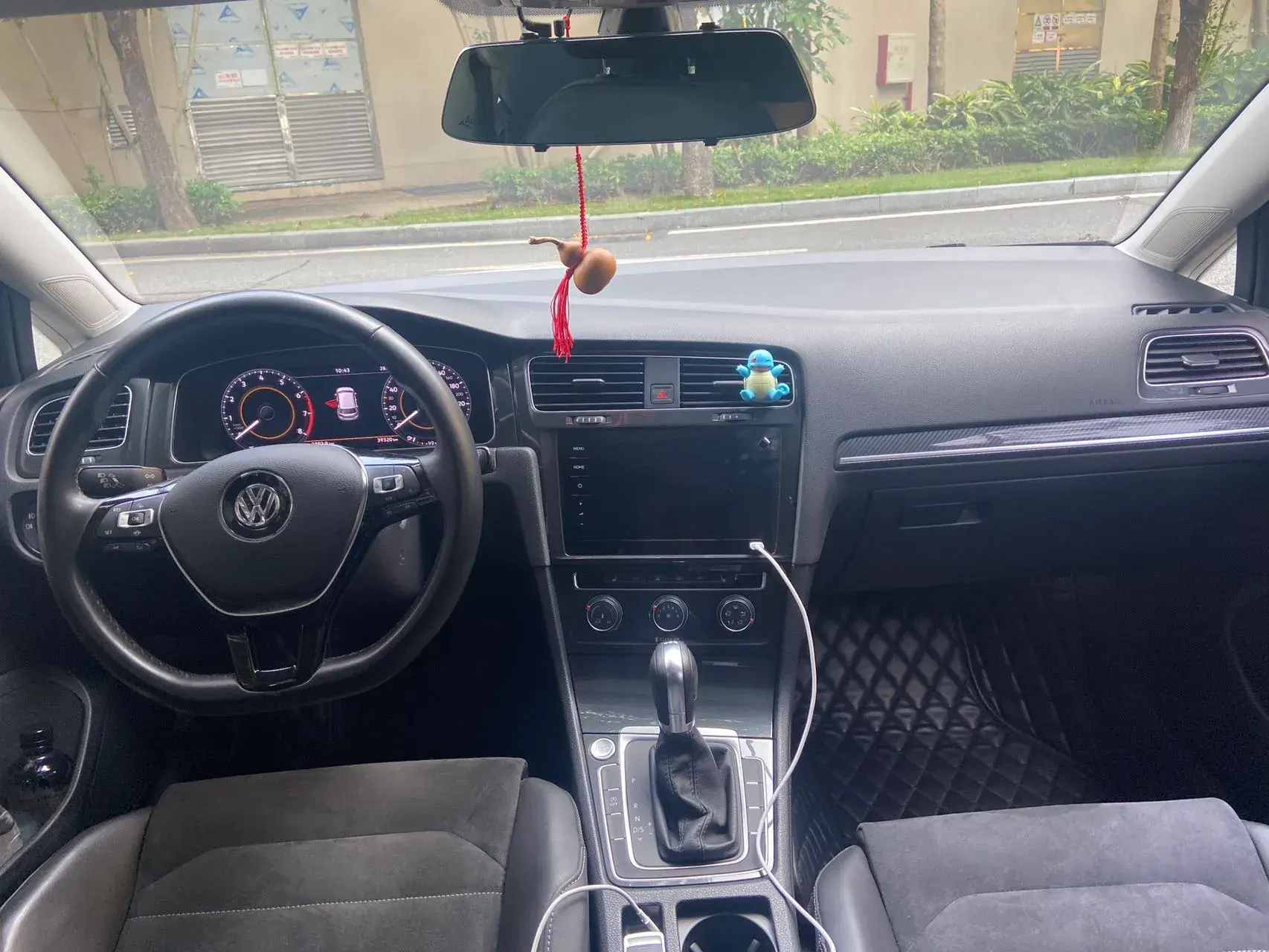 2020 VOLKSWAGEN GOLF thumbnail 4