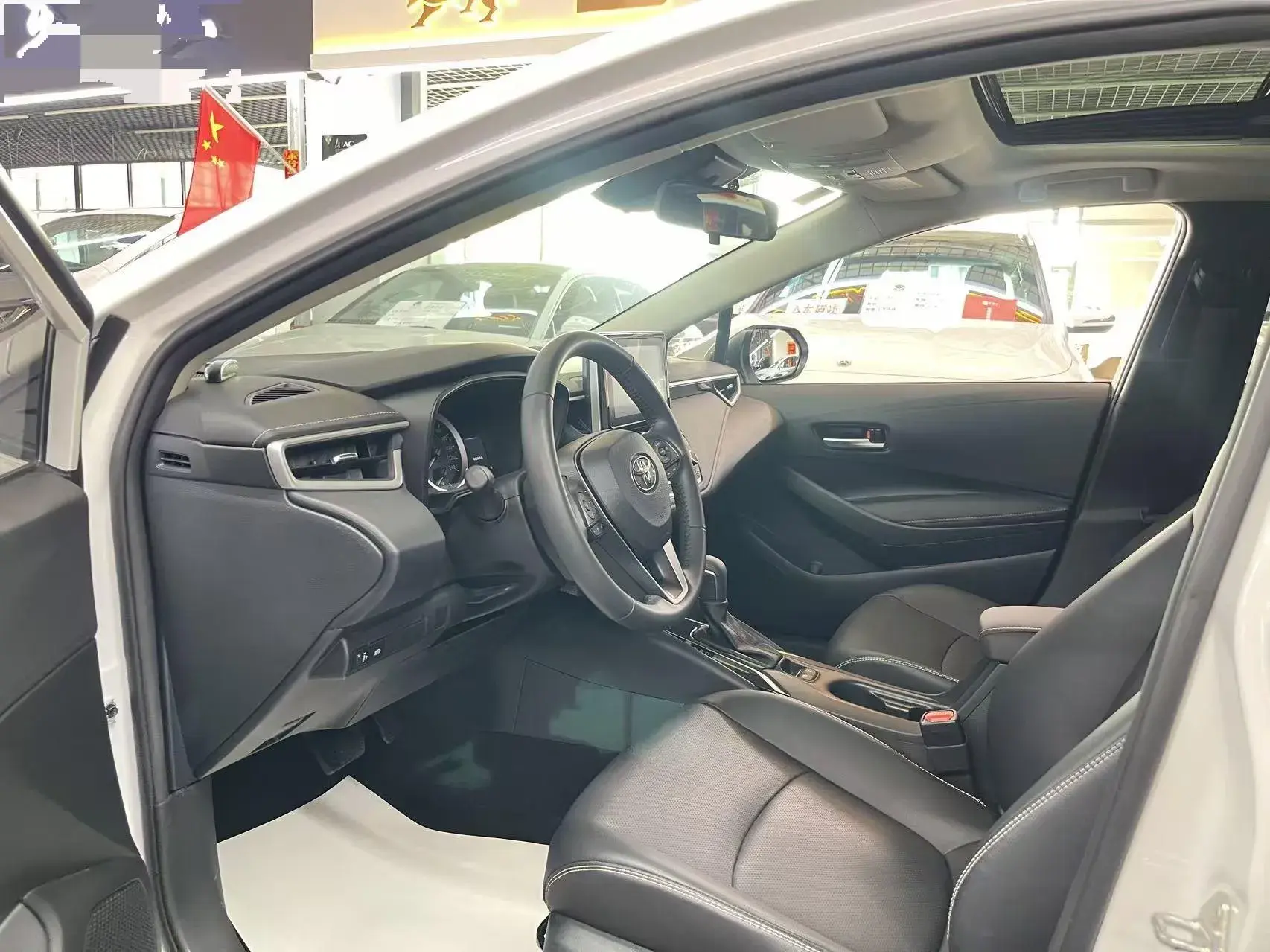 2021 TOYOTA COROLLA thumbnail 4