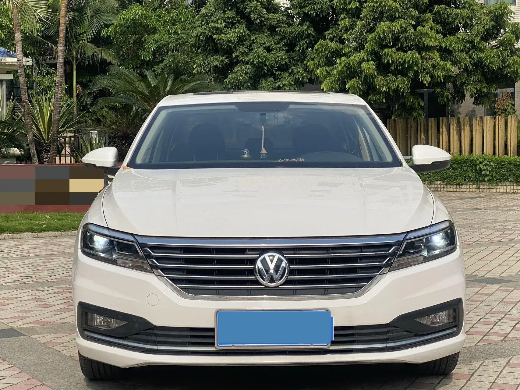 2019 VOLKSWAGEN LAVIDA thumbnail 3