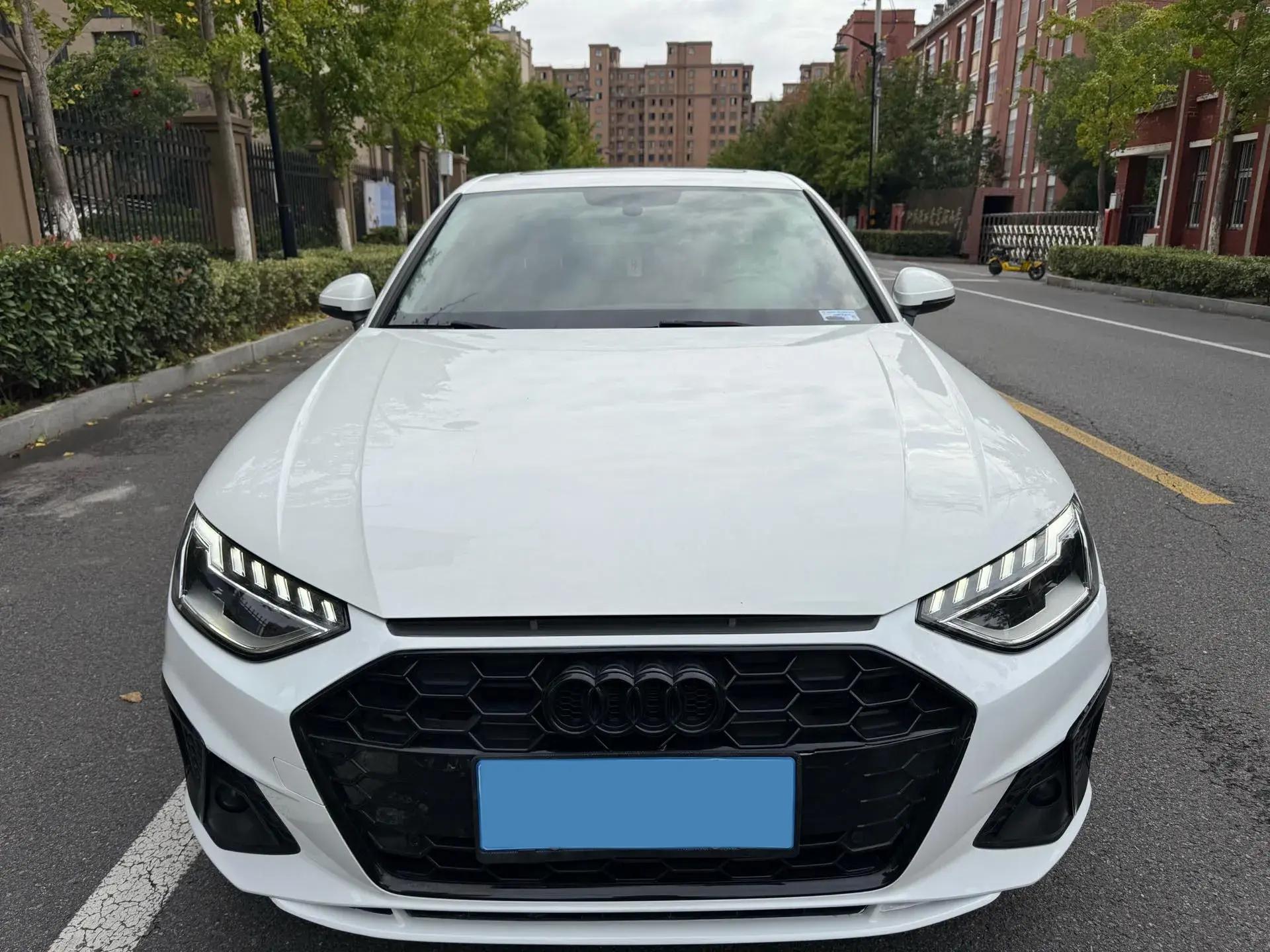 2020 AUDI A4L thumbnail 2