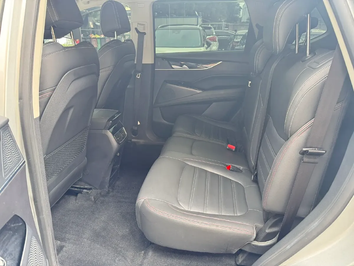 2020 MAXUS Euniq 6 BEV 52.5KWH,autocango,china used car exporter,china ev exporter,chinese used car exporter,chinese used ev exporter