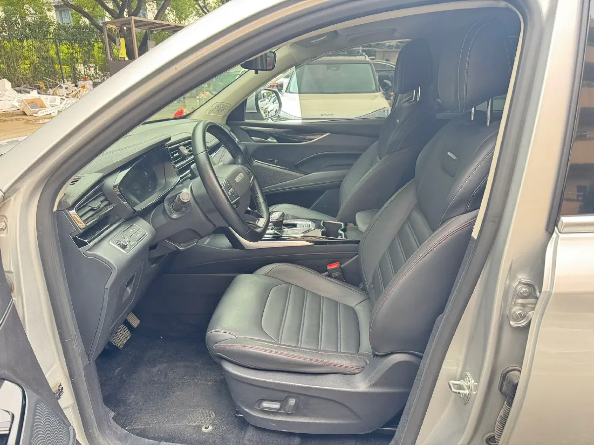 2020 MAXUS Euniq 6 BEV 52.5KWH,autocango,china used car exporter,china ev exporter,chinese used car exporter,chinese used ev exporter