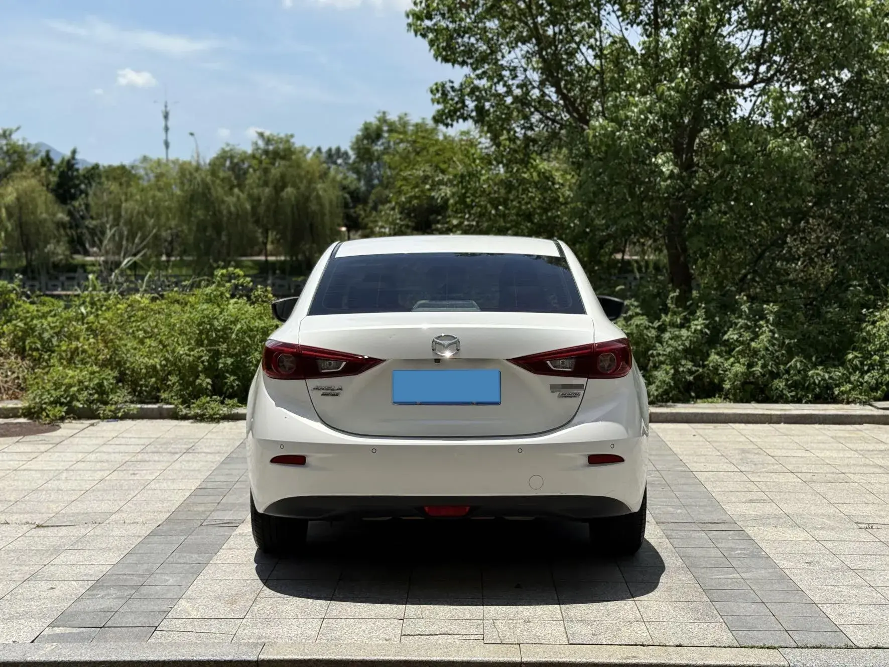 2017 MAZDA 3 thumbnail 4