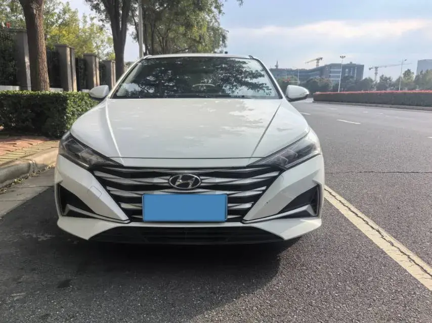 2020 HYUNDAI VERNA thumbnail 3