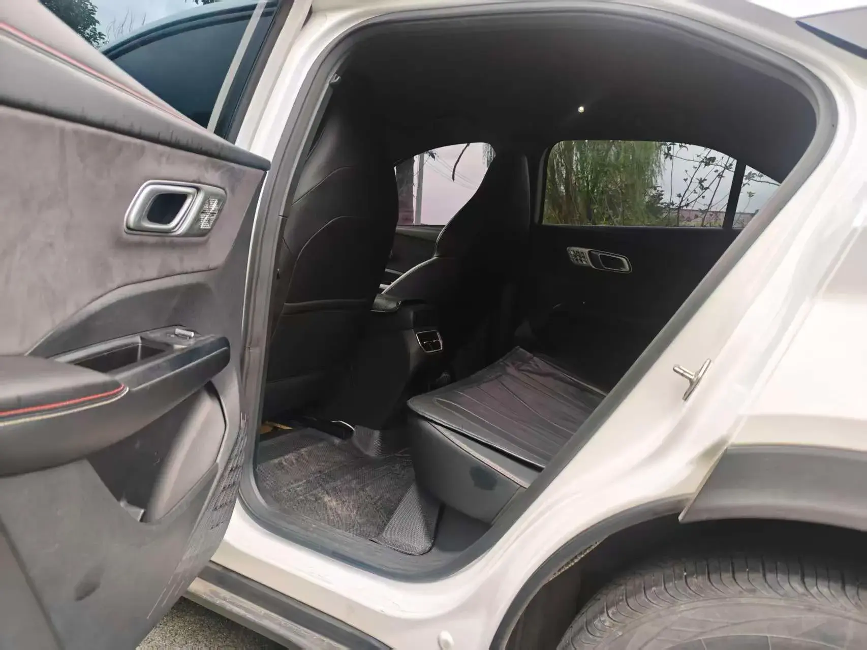 2025 NETA X thumbnail 4